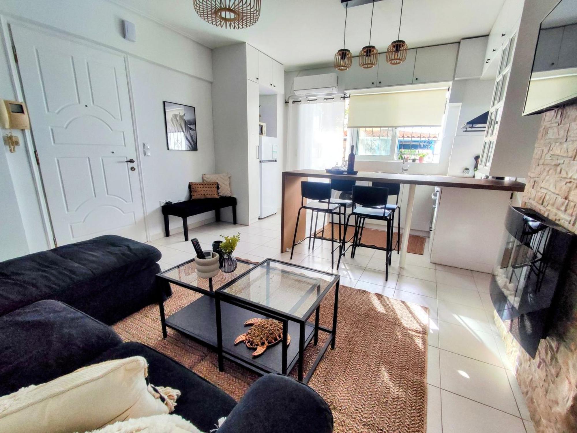 Casa Di Penny 1 Apartment คิปปาริสเซีย ภายนอก รูปภาพ